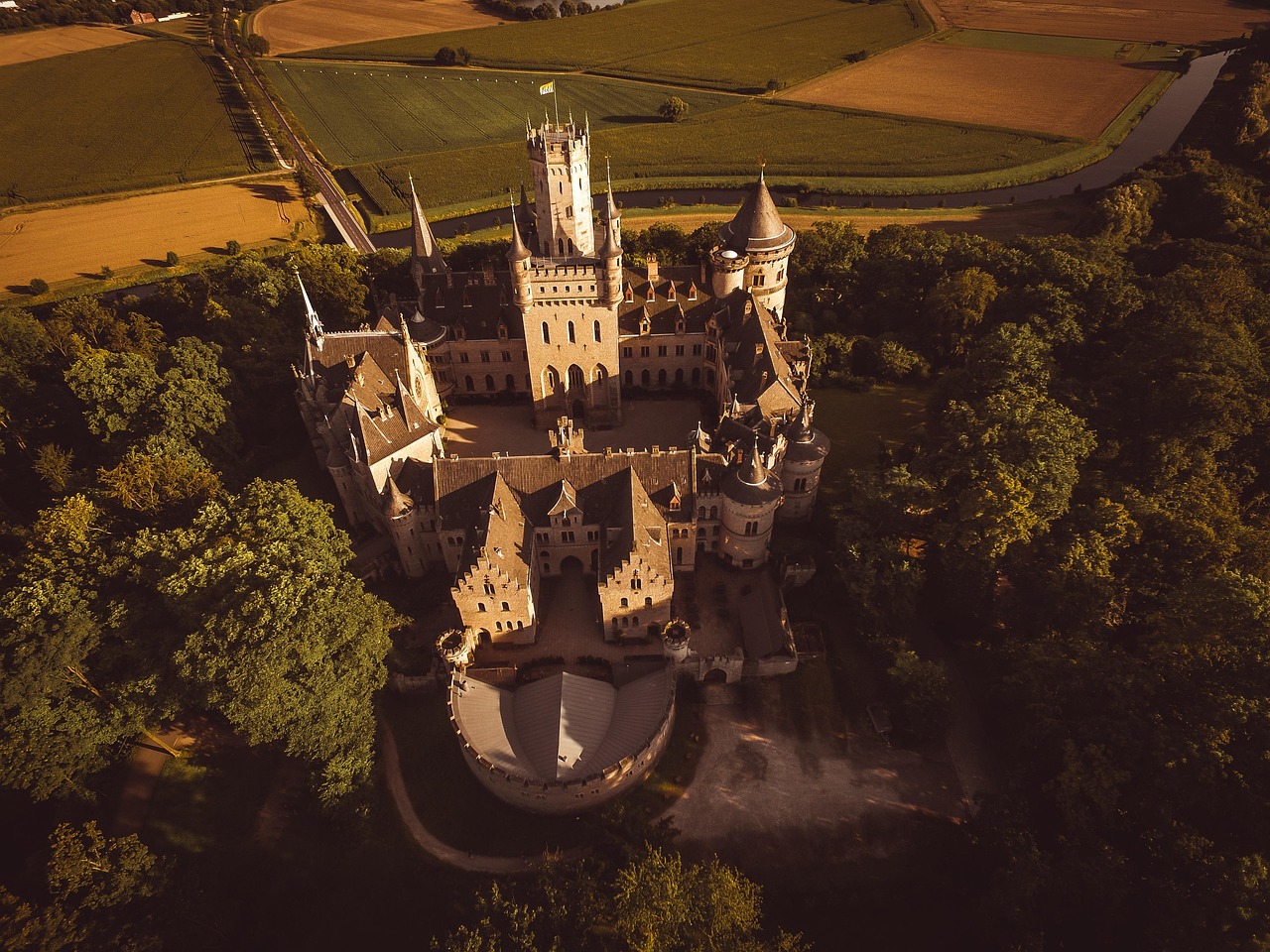 Le drone, un plus pour son film de mariage...